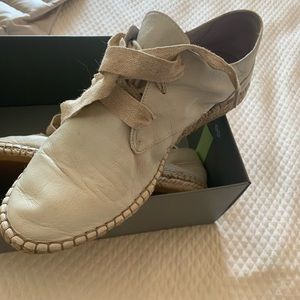 Johnson and Murphy Woman’s Ellie Oxfords size 7.5